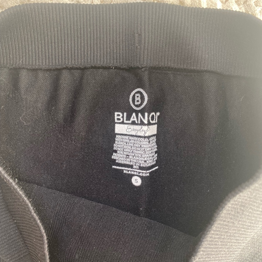 Blanqi Postpartum Girl Short Bundle Small - Picture 5 of 7